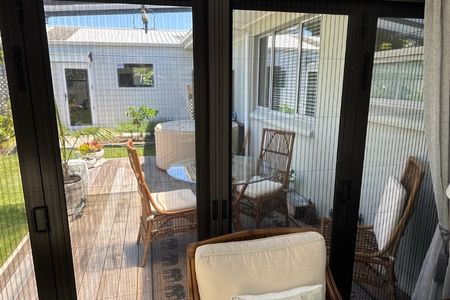 retractable door screen mount maunganui